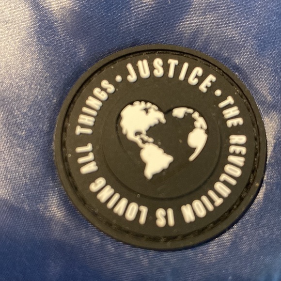 Justice brand ombré reversible xs brand new with tags. Fur around the hood! 💝 - Picture 2 of 4